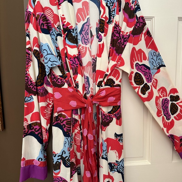 Diane Von Furstenberg Flowy, Silky Pant Suit - Picture 5 of 5
